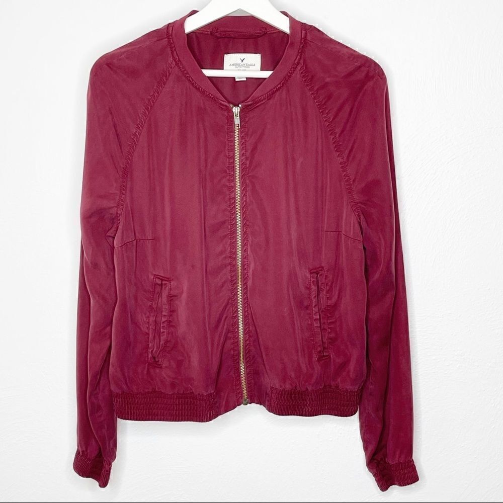 American Eagle Outfitters maroon zip up lightweight jacket